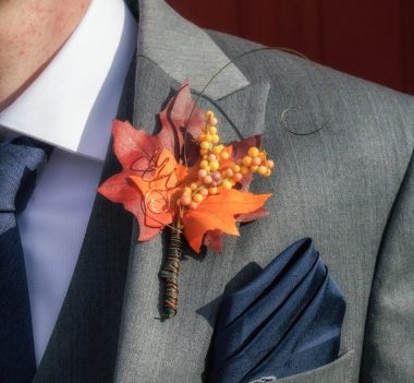 groom's boutonniere